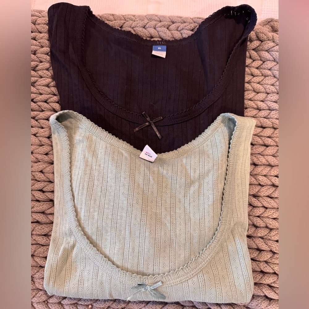Old Navy Black and Green Ribbed  Tops
